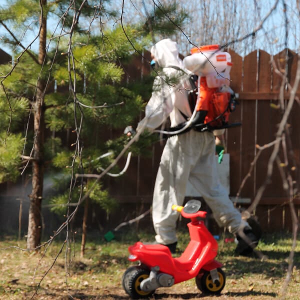 Обработка участка от клещей в Барнауле?